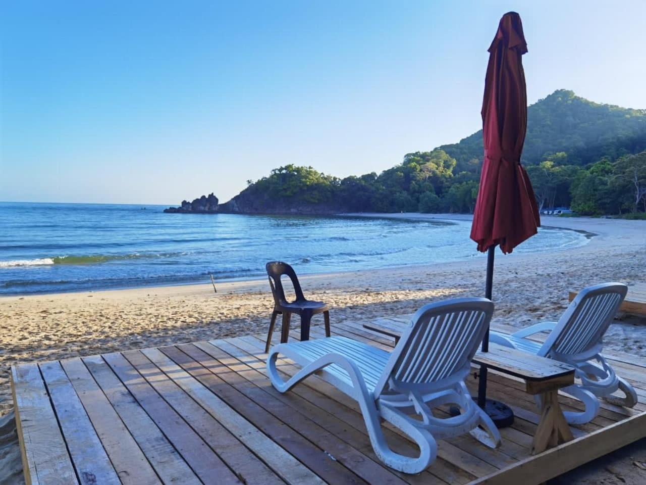Dolphin Bay Island Resort Kota Belud Exterior foto